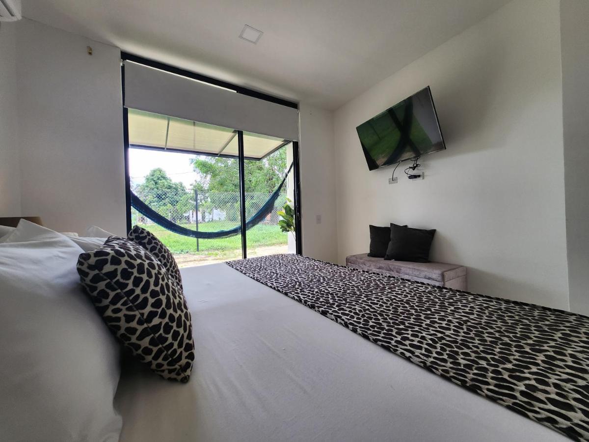 Amazonia Deluxe Lake Condo Летісія Екстер'єр фото