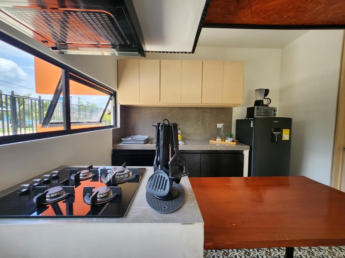 Amazonia Deluxe Lake Condo Летісія Екстер'єр фото